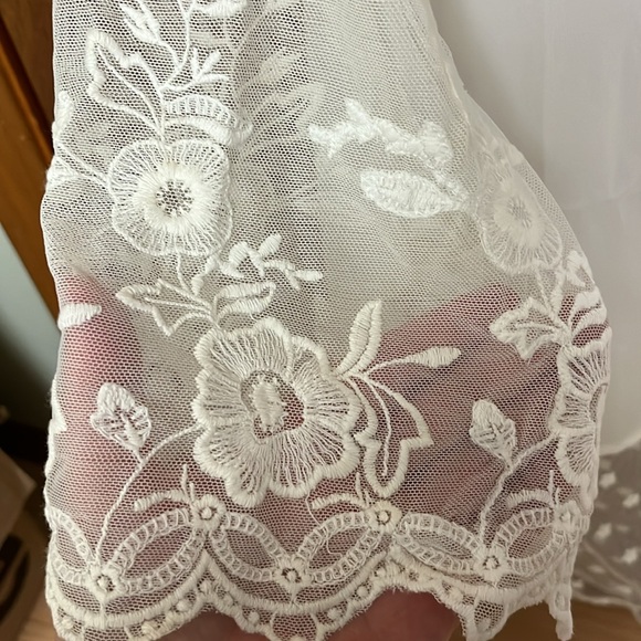 Zenobia - White Shirt Blouse - 2X - Picture 4 of 5